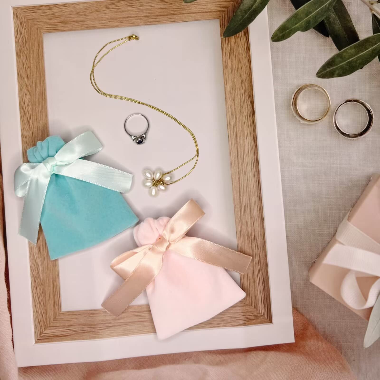 新品】アクセ袋 M 31枚 アクセサリーポーチ 巾着 ジュエリーポーチ